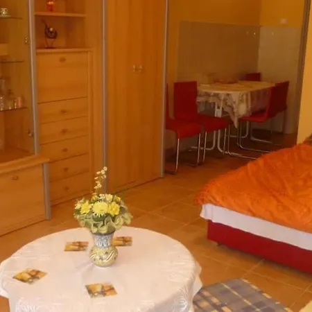 Lia Apartman Balatonfured